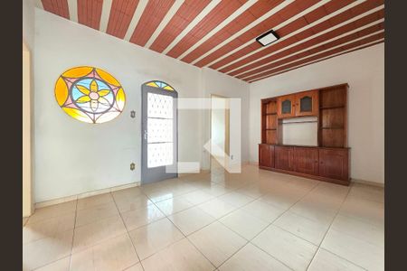 Sala  de casa à venda com 3 quartos, 184m² em Concórdia, Belo Horizonte