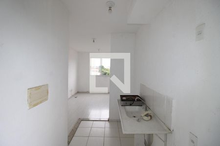 Sala / Cozinha / Área de Serviço de apartamento para alugar com 2 quartos, 39m² em Vila Popular, São Paulo