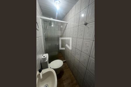 Banheiro de casa para alugar com 1 quarto, 40m² em Praia da Bandeira, Rio de Janeiro