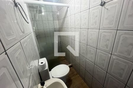 Banheiro de casa para alugar com 1 quarto, 40m² em Praia da Bandeira, Rio de Janeiro