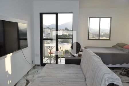 Apartamento para alugar com 1 quarto, 32m² em Todos Os Santos, Rio de Janeiro