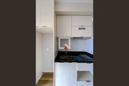 Cozinha e Área de Serviço de kitnet/studio para alugar com 1 quarto, 31m² em Pompeia, São Paulo