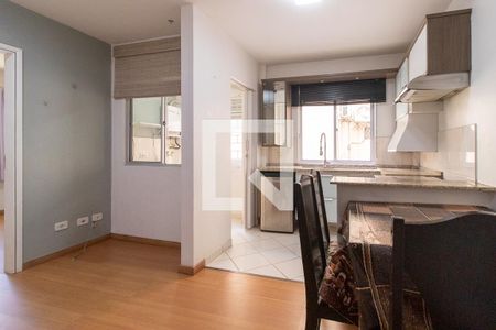 Sala/Cozinha de apartamento para alugar com 1 quarto, 30m² em Água Verde, Curitiba