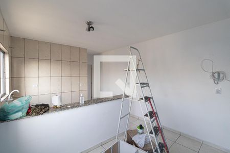 Sala/Cozinha/Área de Serviço de apartamento para alugar com 1 quarto, 30m² em Cangaiba, São Paulo