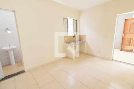 Cozinha de casa para alugar com 1 quarto, 50m² em Jardim Roberto, Osasco