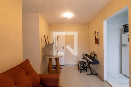 Sala de apartamento à venda com 2 quartos, 48m² em Pinheirinho, Curitiba