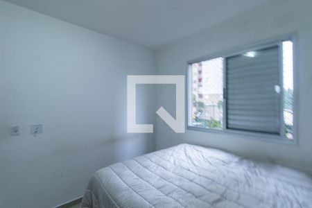 Quarto 1 de apartamento à venda com 2 quartos, 48m² em Pinheirinho, Curitiba