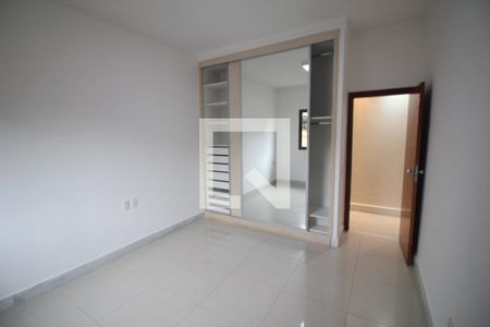 Quarto 1 de casa para alugar com 4 quartos, 314m² em Tirol, Contagem