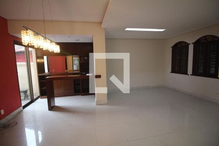 Sala de casa para alugar com 4 quartos, 314m² em Tirol, Contagem