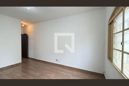 Casa à venda com 4 quartos, 197m² em Jardim Analia Franco, São Paulo