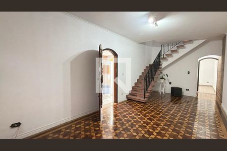 Casa à venda com 4 quartos, 197m² em Jardim Analia Franco, São Paulo