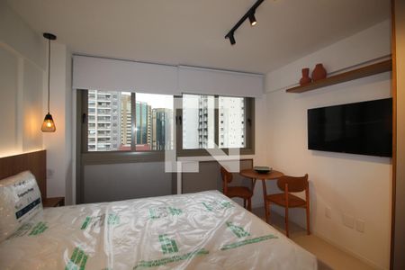 Sala de kitnet/studio para alugar com 1 quarto, 28m² em Indianópolis, São Paulo