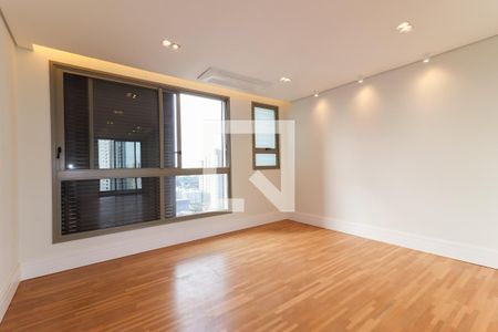 Apartamento à venda com 3 quartos, 257m² em Cambuí, Campinas