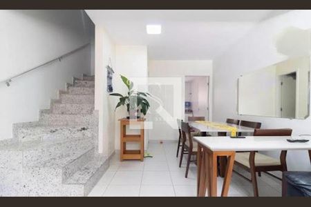 Casa à venda com 3 quartos, 112m² em Vila Moraes, São Paulo