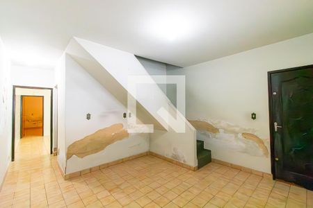 Sala de casa à venda com 4 quartos, 180m² em Conjunto Promorar Sapopemba, São Paulo