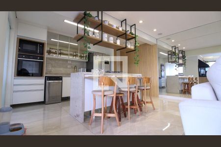 Sala/Cozinha de apartamento para alugar com 3 quartos, 125m² em Vila Independencia, São Paulo