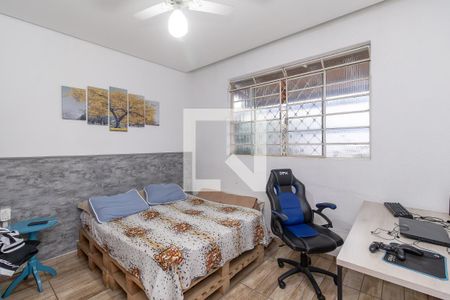Quarto 1 de casa à venda com 4 quartos, 180m² em Planalto, Belo Horizonte