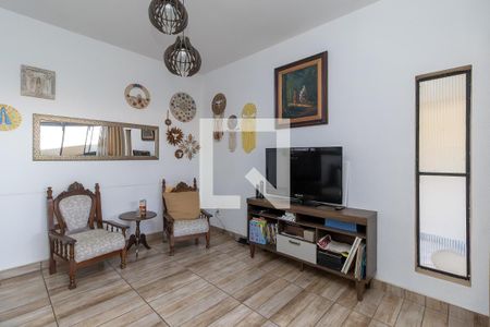 Casa à venda com 4 quartos, 180m² em Planalto, Belo Horizonte
