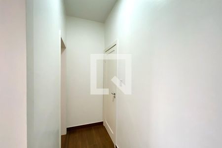 Corredor de apartamento à venda com 2 quartos, 76m² em Serra, Belo Horizonte