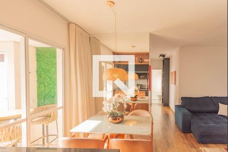Sala de apartamento para alugar com 2 quartos, 66m² em Ponte Preta, Campinas