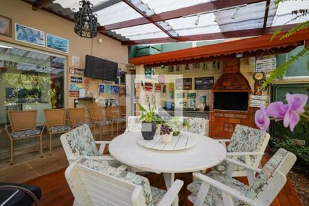 Casa à venda com 5 quartos, 580m² em Jardim dos Estados, São Paulo
