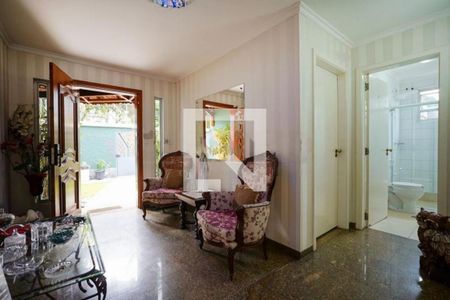 Casa à venda com 5 quartos, 580m² em Jardim dos Estados, São Paulo