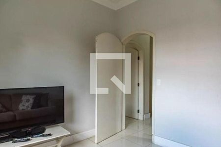 Casa à venda com 4 quartos, 217m² em Jardim da Gloria, São Paulo