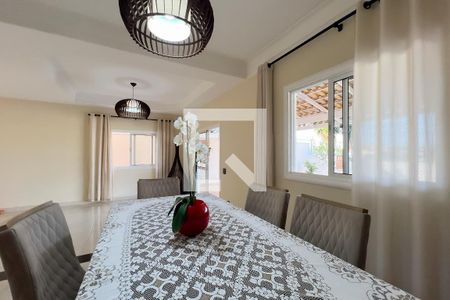 Sala de casa de condomínio à venda com 4 quartos, 218m² em Jardim Recanto, Valinhos