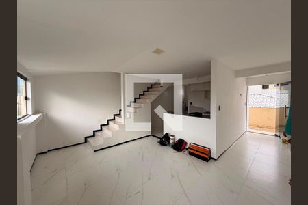 Sala de casa de condomínio para alugar com 1 quarto, 75m² em Piatã, Salvador