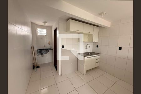 Cozinha de casa de condomínio para alugar com 1 quarto, 75m² em Piatã, Salvador