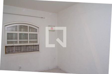 Casa à venda com 3 quartos, 145m² em Jardim Santa Teresinha, São Paulo