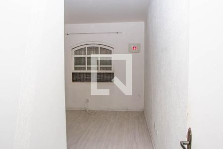Casa à venda com 3 quartos, 145m² em Jardim Santa Teresinha, São Paulo