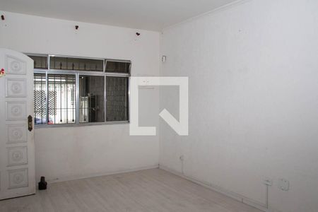 Casa à venda com 3 quartos, 145m² em Jardim Santa Teresinha, São Paulo
