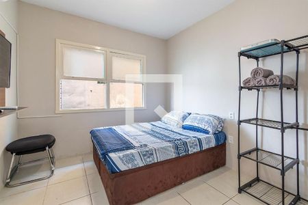 Sala/Quarto de kitnet/studio para alugar com 1 quarto, 18m² em Centro Histórico, Porto Alegre
