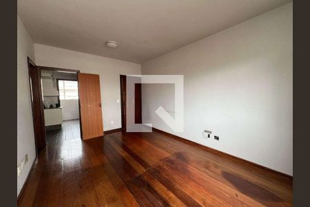 Apartamento à venda com 3 quartos, 90m² em Sagrada Família, Belo Horizonte