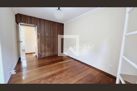 Casa à venda com 4 quartos, 329m² em Jardim Vitoria Regia (Zona Oeste), São Paulo