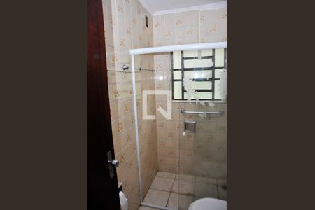Detalhe - Banheiro Social de casa à venda com 3 quartos, 201m² em Parque Maria Domitila, São Paulo
