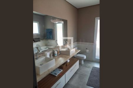 Casa à venda com 3 quartos, 255m² em Vila Cordeiro, São Paulo