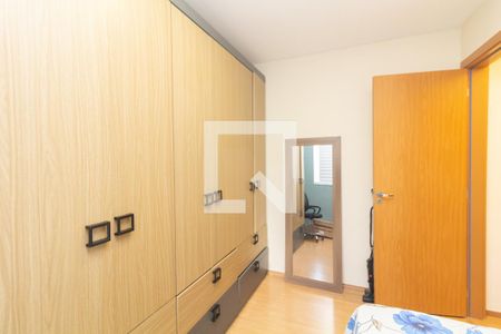 Quarto 2 de apartamento para alugar com 2 quartos, 47m² em Vila Cosmopolita, São Paulo