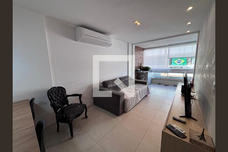 Sala de apartamento para alugar com 3 quartos, 76m² em Recreio dos Bandeirantes, Rio de Janeiro