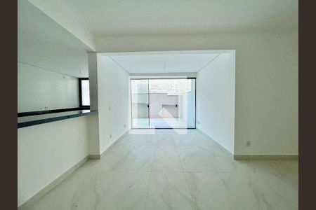 Apartamento à venda com 3 quartos, 130m² em Sagrada Família, Belo Horizonte
