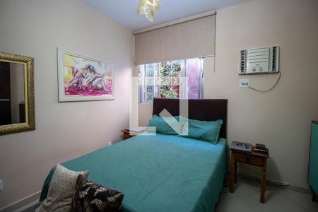 Quarto 1 de casa para alugar com 4 quartos, 143m² em Olaria, Rio de Janeiro