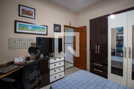 Quarto 2 de casa para alugar com 4 quartos, 143m² em Olaria, Rio de Janeiro