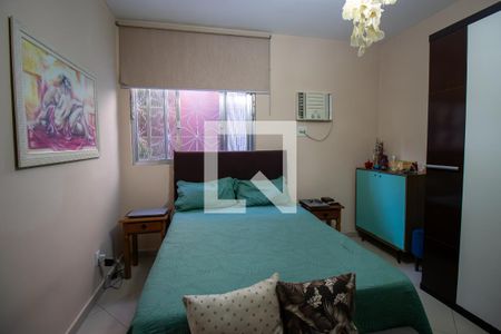 Quarto 1 de casa para alugar com 4 quartos, 143m² em Olaria, Rio de Janeiro