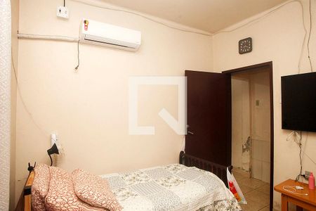 Quarto 2 de casa à venda com 2 quartos, 70m² em Santana, Porto Alegre