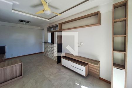 Sala de apartamento à venda com 2 quartos, 58m² em Itaipu, Niterói