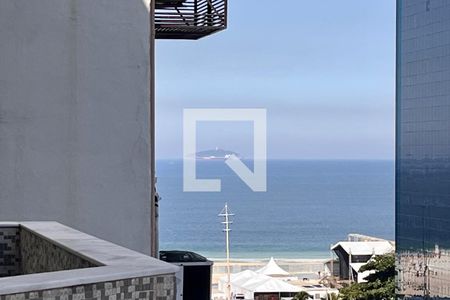 Vista da sala  de apartamento à venda com 3 quartos, 120m² em Copacabana, Rio de Janeiro