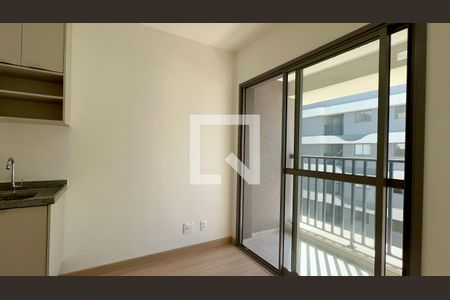Sala de kitnet/studio para alugar com 1 quarto, 25m² em Pinheiros, São Paulo