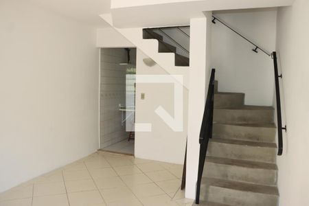 Casa de Condomínio para alugar com 2 quartos, 70m² em Vila Clara, Cotia