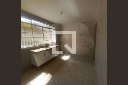 Casa à venda com 2 quartos, 158m² em Jardim Santa Helena, São Paulo